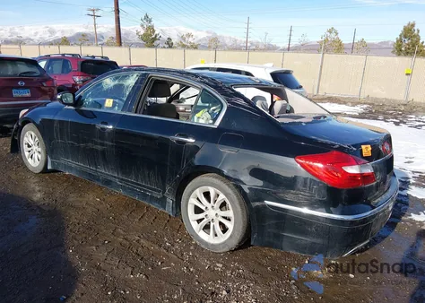 2013 Hyundai Genesis 3.8 z USA, uszkodzony, nr VIN KMHGC4DD9DU241379